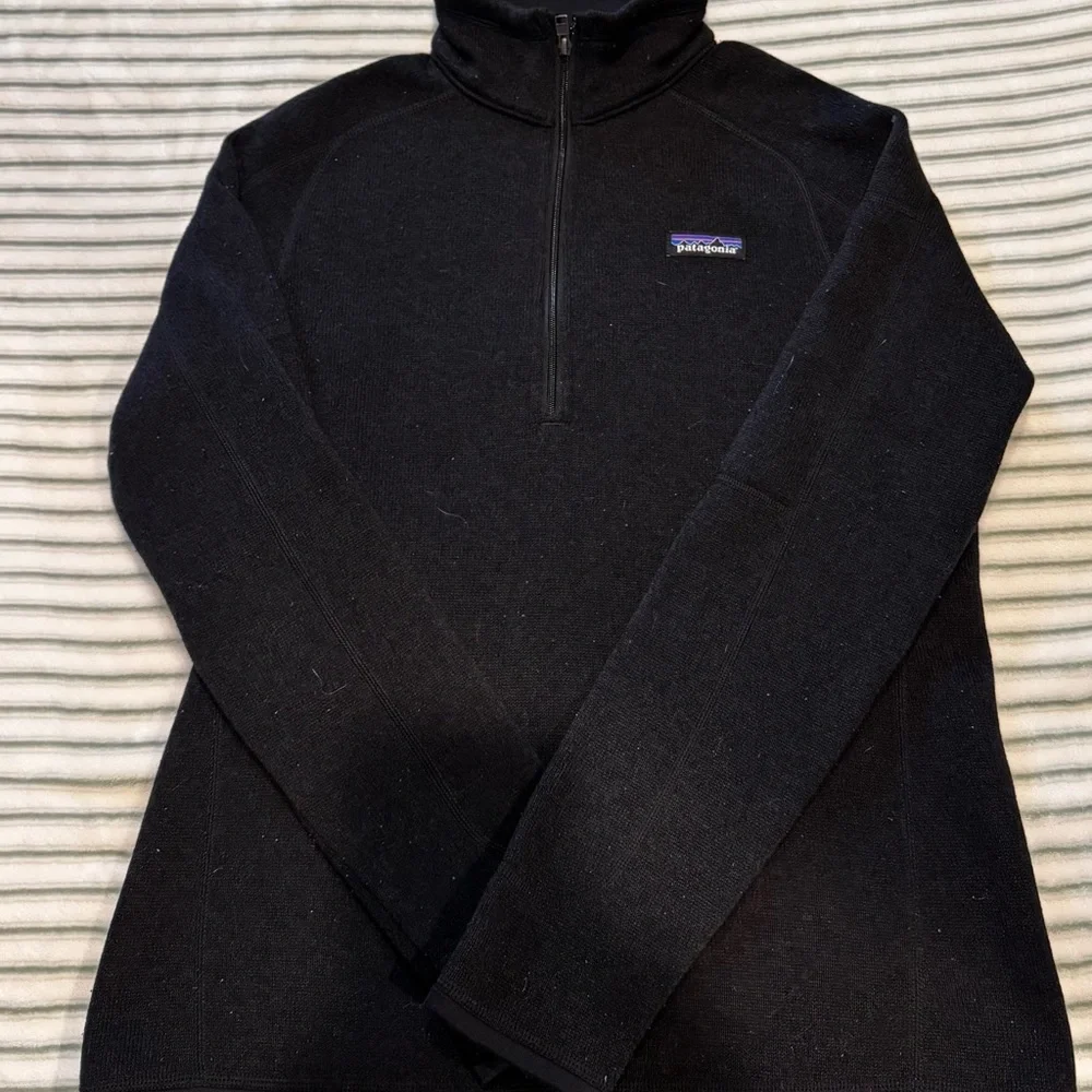 Patagonia Women's Charcoal ¼ Zip - Picture 1 of 1
